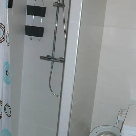 T2 Avec Piscine Et Parking Pour 4 Personnes - Fr-1-610-103