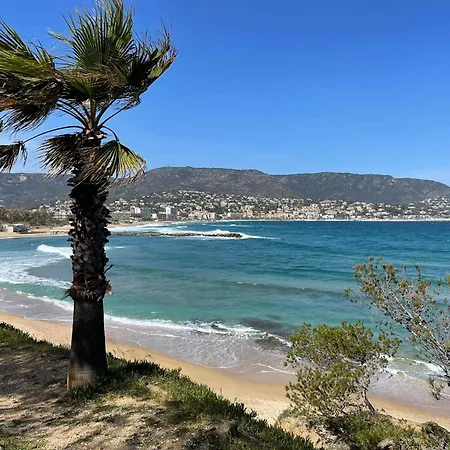 T2 Avec Piscine Et Parking Pour 4 Personnes - Fr-1-610-103 Apartment Le Lavandou